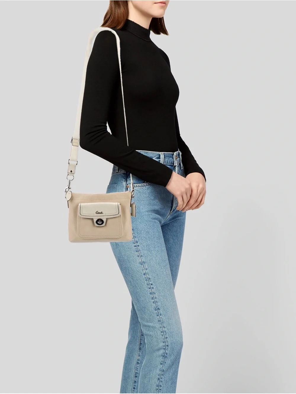 Authentic Coach Pebbled Sonoma Cream Ivory Turnlock & Zipper Top Crossbody Purse